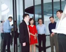 广东省工业和信息化局莅临长沙逸凡商业保险代理有限公司调研制造业创新中心建设情况 