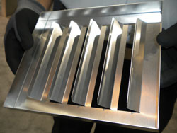 钣金加工企业如何通过引进自动化折弯成型设备降低生产成本，提高产品质量？-中山熊猫体育·(首页)官方网站-熊猫体育·(首页)官方网站