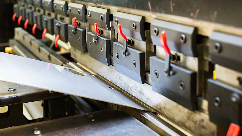 制作钣金加工项目都有哪些基础设备？-熊猫体育·(首页)官方网站